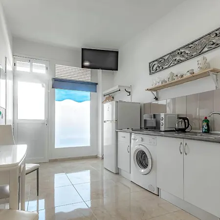 Apartment On Pinta Costa Adeje (Tenerife)